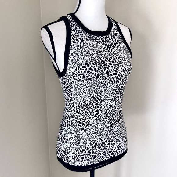 NWOT White House Black Market Jacquard Halter Neck Sweater Size S - Picture 6 of 10